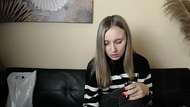  Nicole new online show from 11-06-25, 02:21