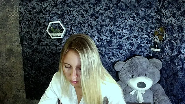  Nicole new online show from 08-01-26, 06:55