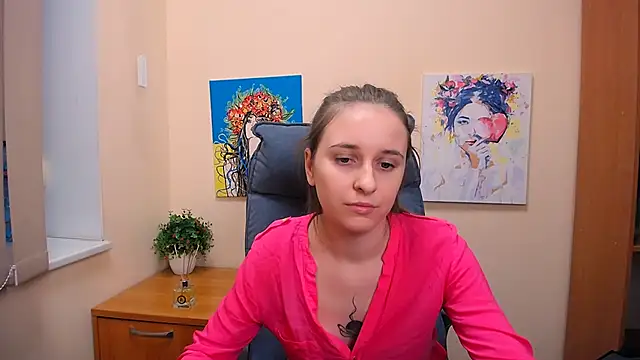 Snapshot of _Nicole_new chatting on 02-26-25, 12:49 Nicole new online show from 02-26-25, 12:49