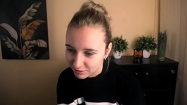 Snapshot of _Nicole_new chatting on 10-30-25, 09:29 Nicole new online show from 10-30-25, 09:29