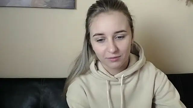  Nicole new online show from 11-12-25, 09:13