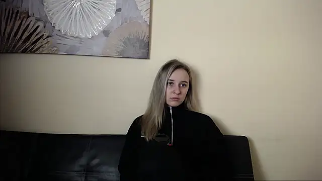  Nicole new online show from 11-28-25, 11:43