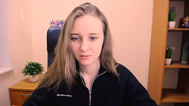 Snapshot of _Nicole_new chatting on 01-19-25, 12:17 Nicole new online show from 01-19-25, 12:17