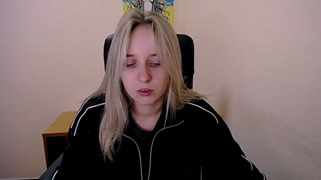 Snapshot of _Nicole_new chatting on 09-25-25, 11:49 Nicole new online show from 09-25-25, 11:49