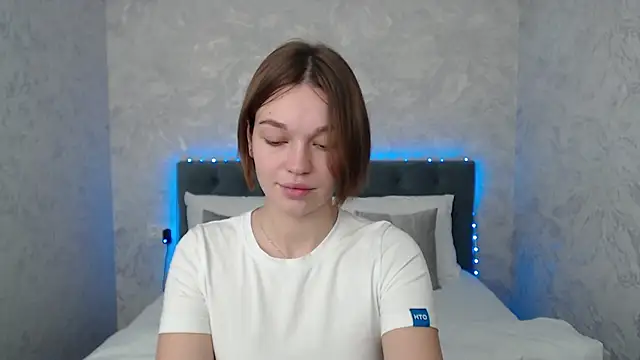 Snapshot of DanaLoved chatting on 03-12-25, 08:19 DanaLoved online show from 03-12-25, 08:19