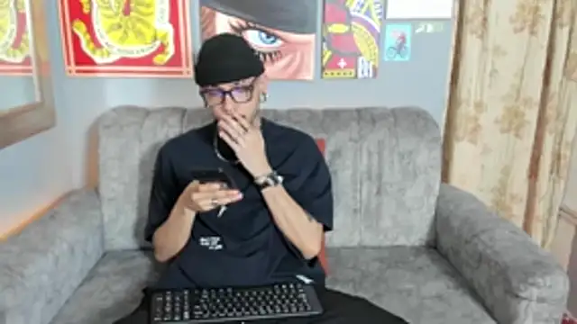 MurdockH online show from 10-20-25, 03:52