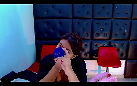 Isalombardi online show from 02-28-26, 02:44