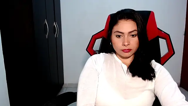 Snapshot of meghan2 chatting on 01-14-26, 01:31 meghan2 online show from 01-14-26, 01:31