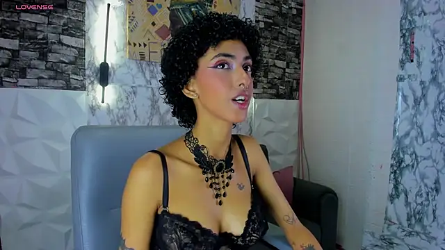 Queen Cuarxxo online show from 07-22-26, 12:12