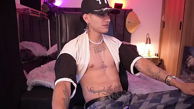 DemonKush-- online show from 07-19-26, 03:48
