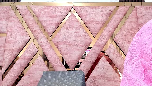 mia alvares online show from 12-14-25, 11:27