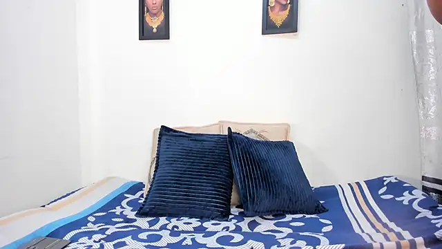 NatashaBenetti online show from 09-26-25, 01:34