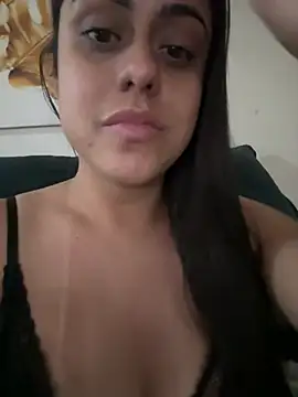 Snapshot of amorinha99 chatting on 06-15-26, 01:17 amorinha99 online show from 06-15-26, 01:17