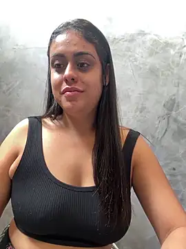 Snapshot of amorinha99 chatting on 06-12-26, 05:21 amorinha99 online show from 06-12-26, 05:21