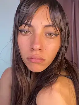 MiaGoth  online show from 04-12-26, 08:34