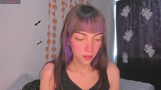 MiaGoth  online show from 10-22-25, 04:17