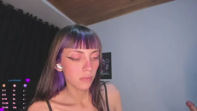 MiaGoth  online show from 09-11-25, 02:33