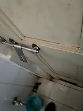 yourboy2000   online show from 10-15-25, 07:38