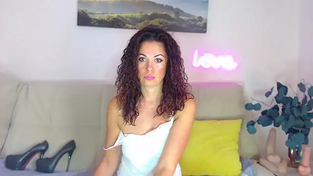 Snapshot of MariaModel chatting on 10-13-25, 07:54 MariaModel online show from 10-13-25, 07:54