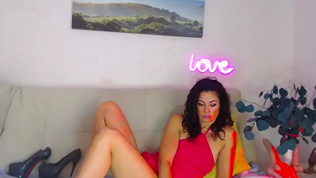 Snapshot of MariaModel chatting on 10-10-25, 07:09 MariaModel online show from 10-10-25, 07:09