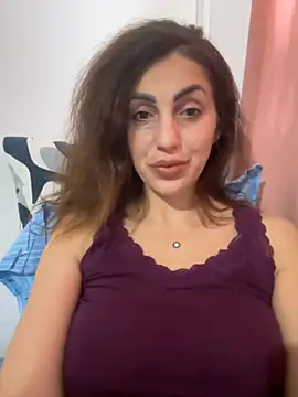 EmaSkyes online show from 11-21-25, 07:29