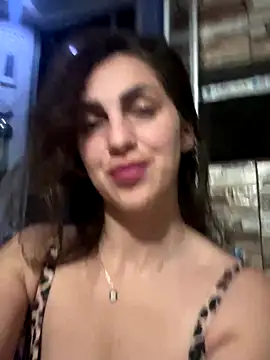 EmaSkyes online show from 11-01-25, 08:25