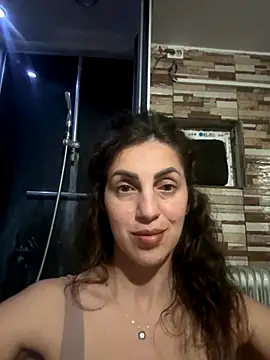 EmaSkyes online show from 10-27-25, 07:37