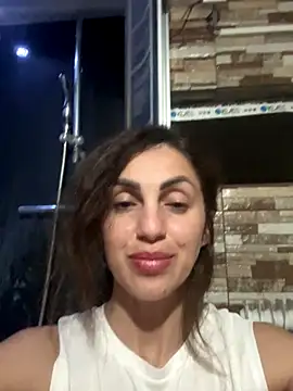 EmaSkyes online show from 10-21-25, 06:40