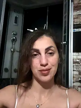 EmaSkyes online show from 11-17-25, 07:29