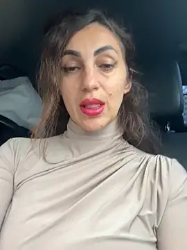 EmaSkyes online show from 11-05-25, 07:33