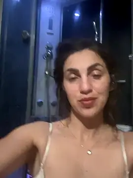 EmaSkyes online show from 11-06-25, 07:18