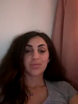 EmaSkyes online show from 11-16-25, 02:00