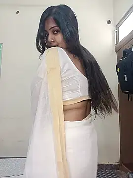 Snapshot of Miss-Riyasingh chatting on 05-17-26, 04:34 Miss-Riyasingh online show from 05-17-26, 04:34