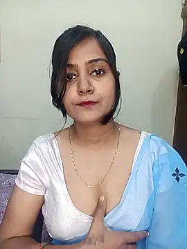 Snapshot of Miss-Riyasingh chatting on 05-08-26, 12:53 Miss-Riyasingh online show from 05-08-26, 12:53