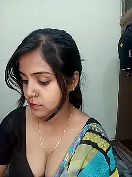 Snapshot of Miss-Riyasingh chatting on 04-18-26, 05:26 Miss-Riyasingh online show from 04-18-26, 05:26
