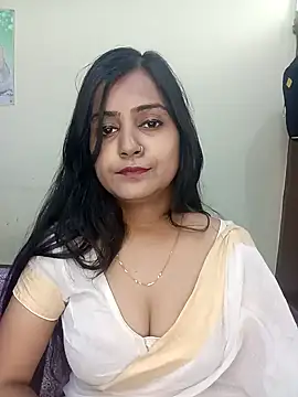 Snapshot of Miss-Riyasingh chatting on 05-03-26, 04:06 Miss-Riyasingh online show from 05-03-26, 04:06