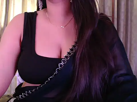 Snapshot of Sexy_Myra18 chatting on 05-18-26, 04:07 Sexy Myra18 online show from 05-18-26, 04:07