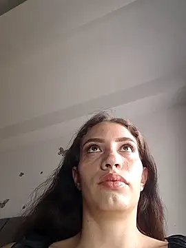 aurelialux online show from 09-19-25, 09:41