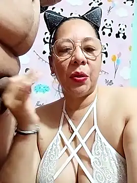 Snapshot of MATTHEW_MRANDA chatting on 02-11-26, 11:48 MATTHEW MRANDA online show from 02-11-26, 11:48