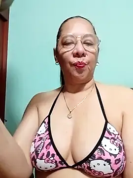 Snapshot of MATTHEW_MRANDA chatting on 05-10-26, 03:58 MATTHEW MRANDA online show from 05-10-26, 03:58