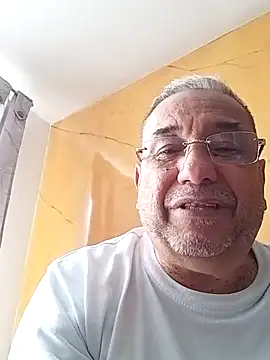 Snapshot of MATTHEW_MRANDA chatting on 05-29-26, 04:13 MATTHEW MRANDA online show from 05-29-26, 04:13