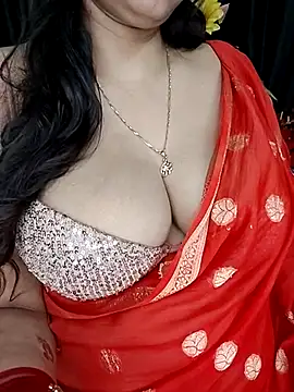 Snapshot of kaamuk_shweta chatting on 09-13-25, 05:13 kaamuk shweta online show from 09-13-25, 05:13