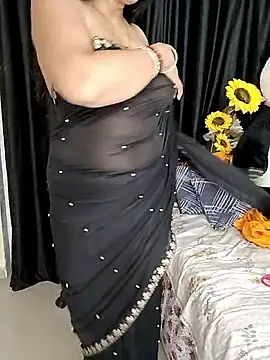 Snapshot of kaamuk_shweta chatting on 09-25-25, 10:16 kaamuk shweta online show from 09-25-25, 10:16