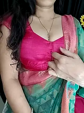 Snapshot of kaamuk_shweta chatting on 09-26-25, 10:38 kaamuk shweta online show from 09-26-25, 10:38
