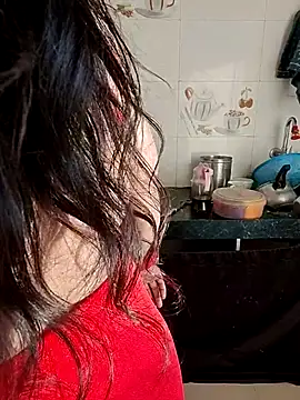 Snapshot of kaamuk_shweta chatting on 02-24-26, 02:12 kaamuk shweta online show from 02-24-26, 02:12