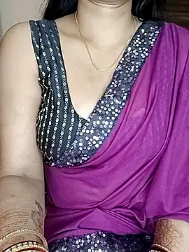 Snapshot of kaamuk_shweta chatting on 10-13-25, 11:12 kaamuk shweta online show from 10-13-25, 11:12