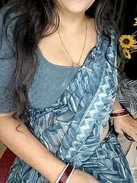Snapshot of kaamuk_shweta chatting on 09-30-25, 05:02 kaamuk shweta online show from 09-30-25, 05:02