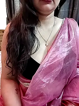 Snapshot of kaamuk_shweta chatting on 02-16-26, 03:05 kaamuk shweta online show from 02-16-26, 03:05