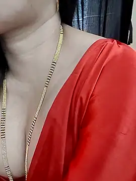 Snapshot of kaamuk_shweta chatting on 02-14-26, 06:35 kaamuk shweta online show from 02-14-26, 06:35