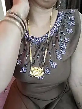 Snapshot of kaamuk_shweta chatting on 02-10-26, 08:02 kaamuk shweta online show from 02-10-26, 08:02